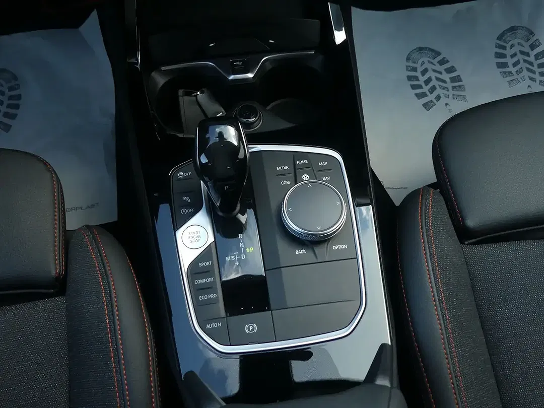 BMW 118 - Thumbnail 14