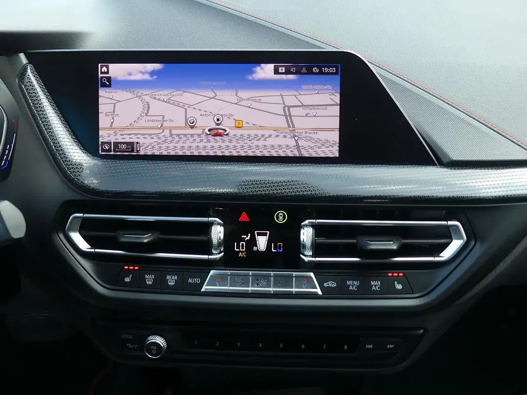 BMW 118 - Thumbnail 15