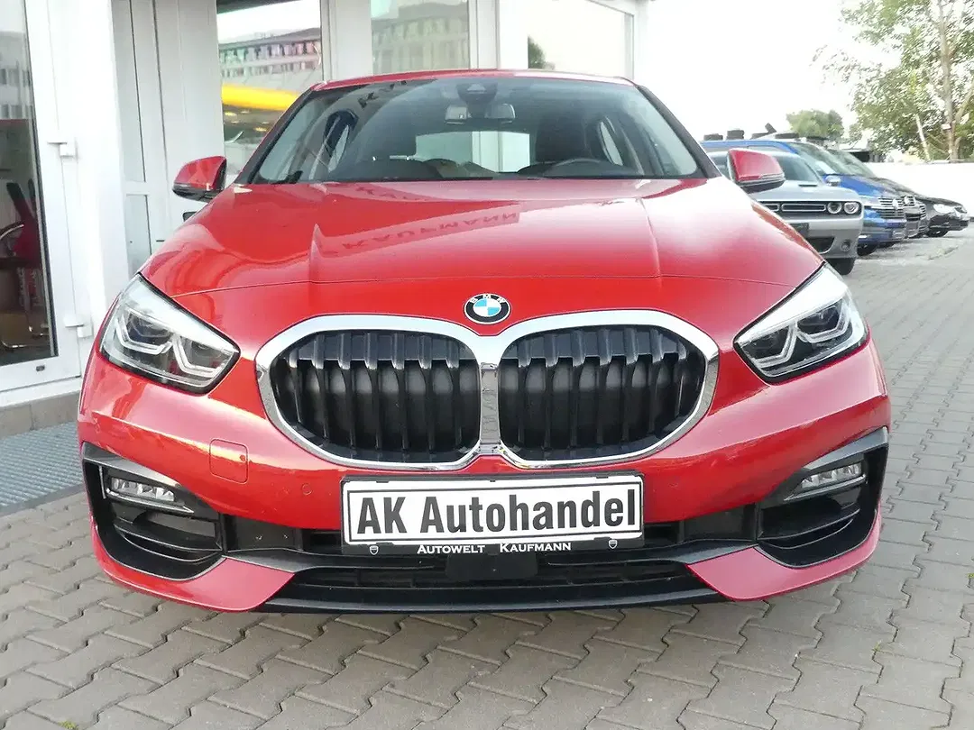 BMW 118 - Thumbnail 2