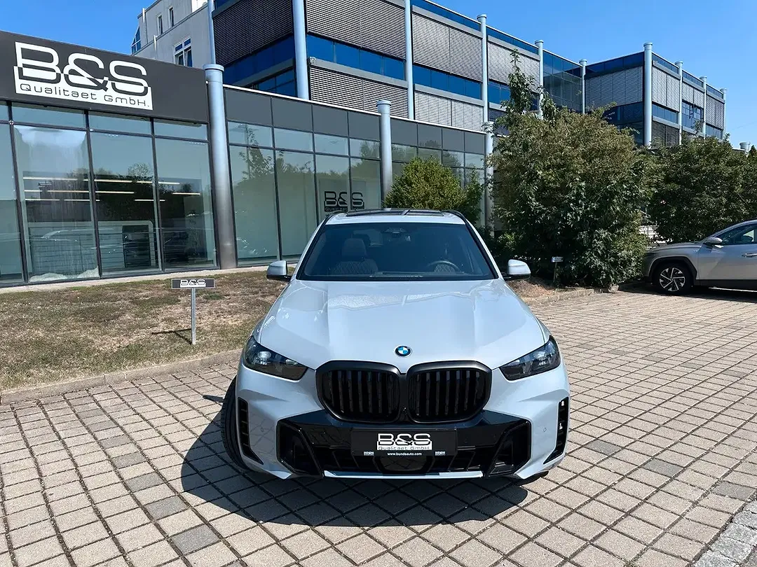 BMW X5 - Thumbnail 9