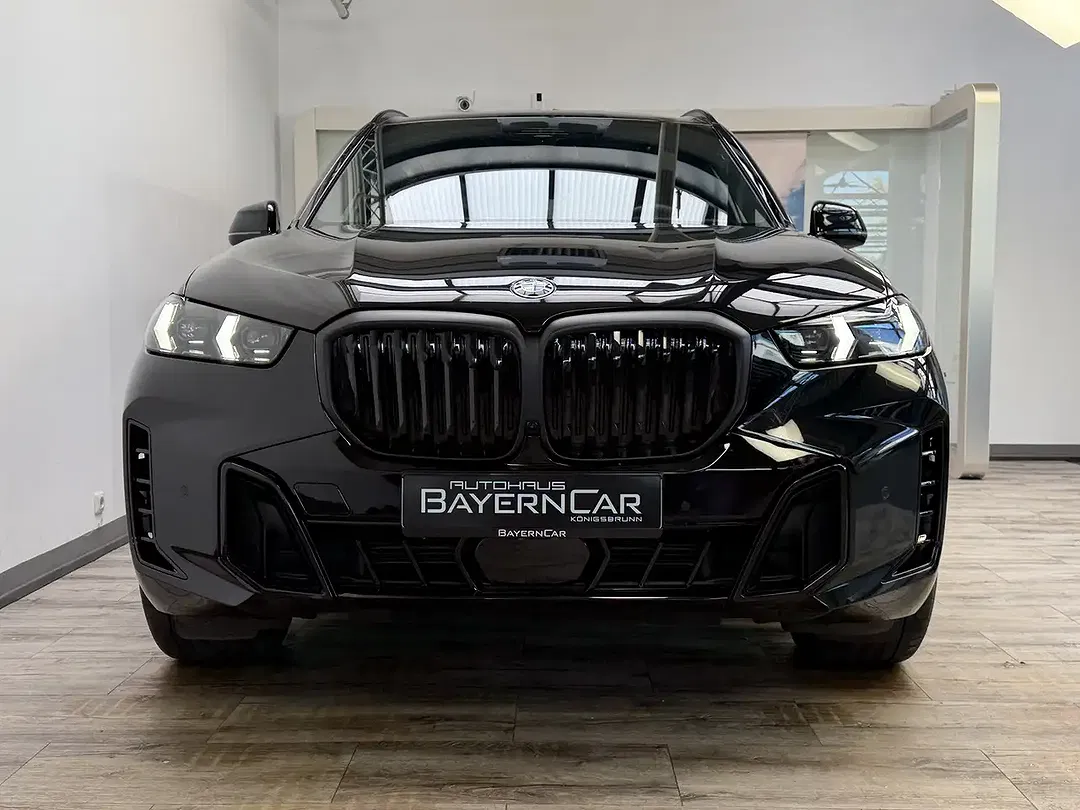 BMW X5 - Thumbnail 2