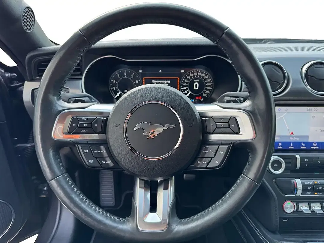 Ford Mustang - Thumbnail 16