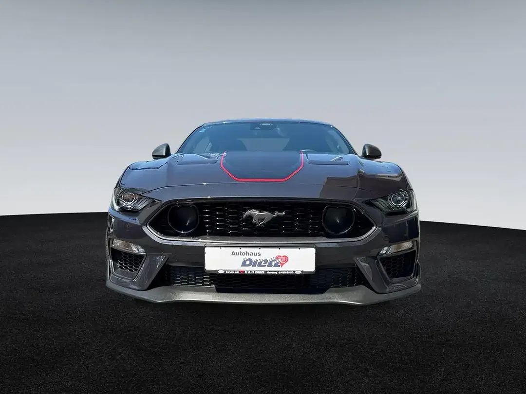 Ford Mustang - Thumbnail 3