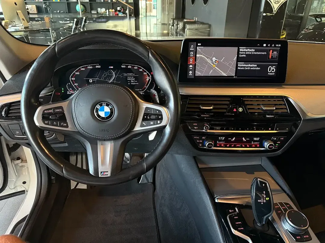 BMW 520 - Thumbnail 14