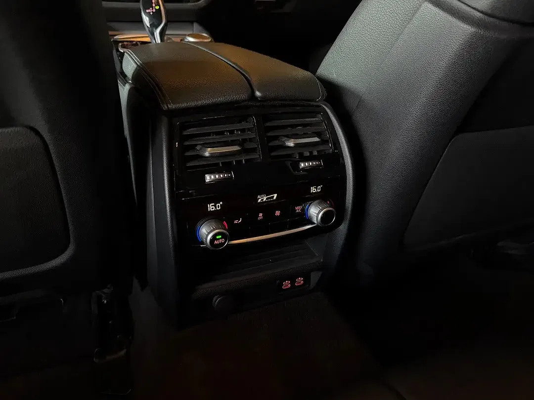 BMW 520 - Thumbnail 18