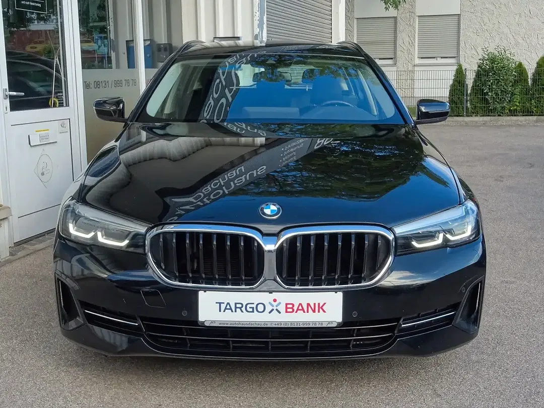 BMW 520 - Thumbnail 2