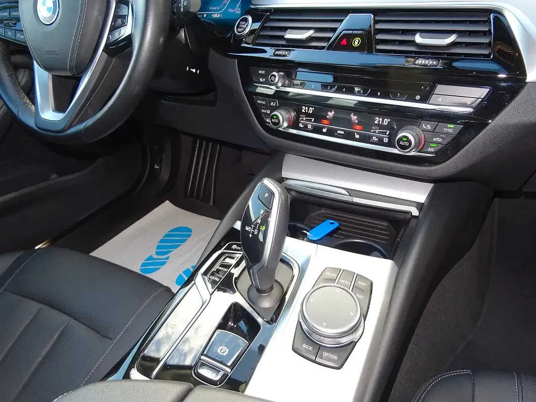 BMW 520 - Thumbnail 9