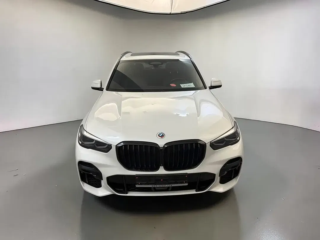 BMW X5 - Thumbnail 3