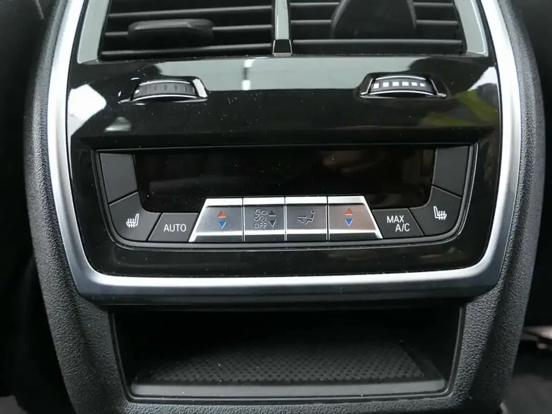 BMW X5 - Thumbnail 6