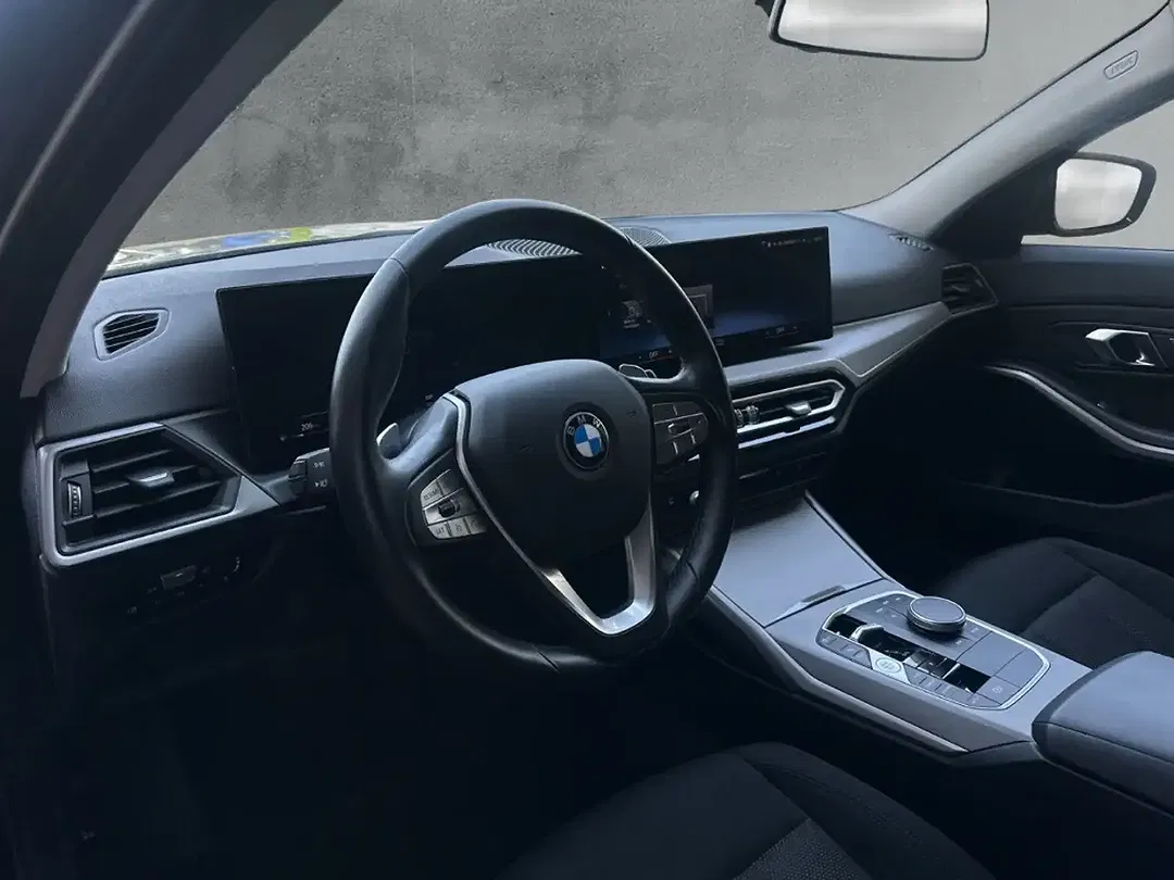 BMW 318 - Thumbnail 9