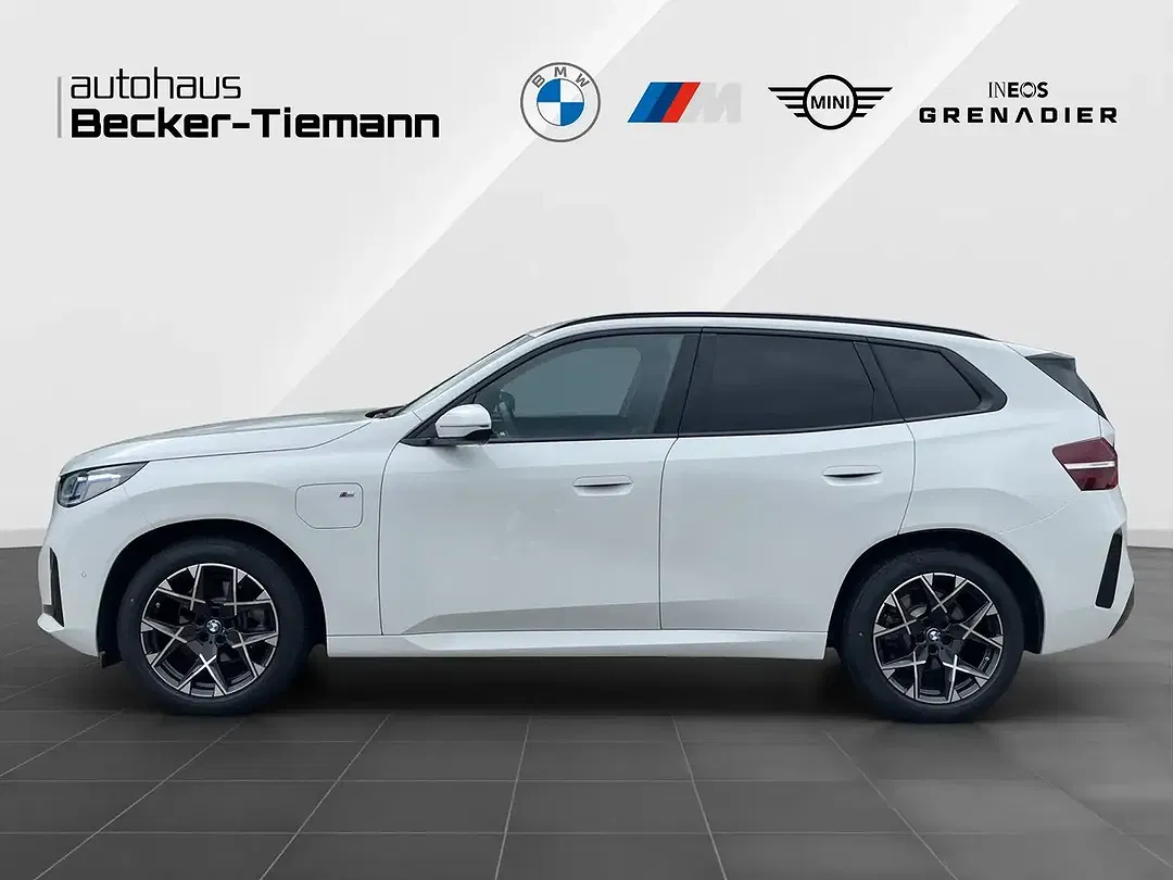 BMW X3 - Thumbnail 3