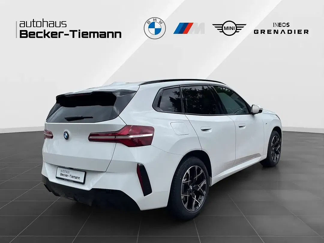 BMW X3 - Thumbnail 6