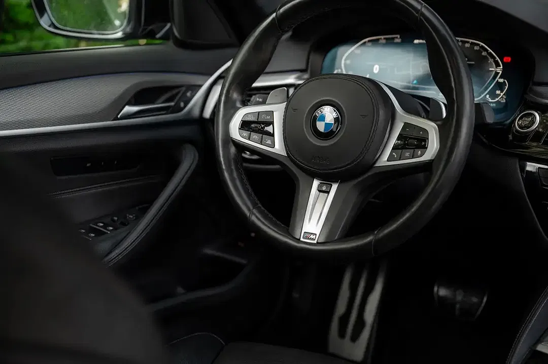 BMW 530 - Thumbnail 12