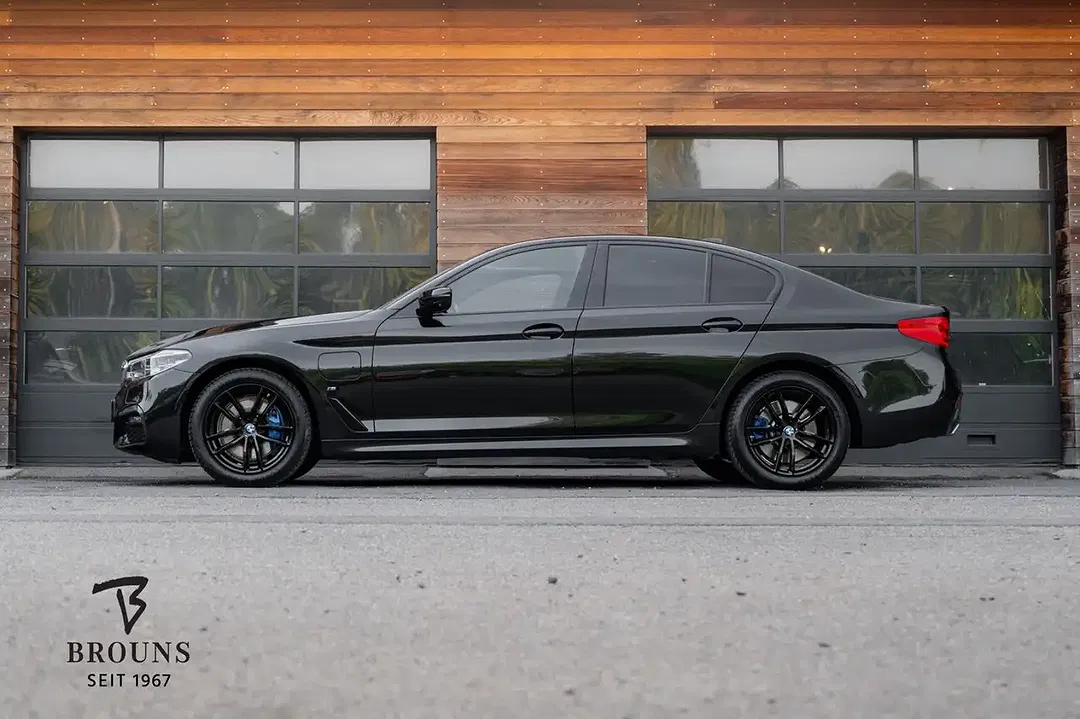 BMW 530 - Thumbnail 2