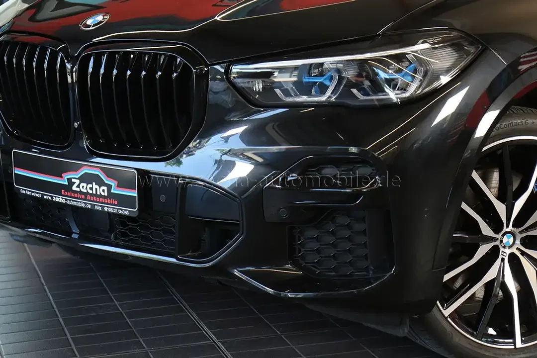 BMW X5 - Thumbnail 2