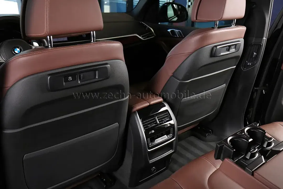 BMW X5 - Thumbnail 22