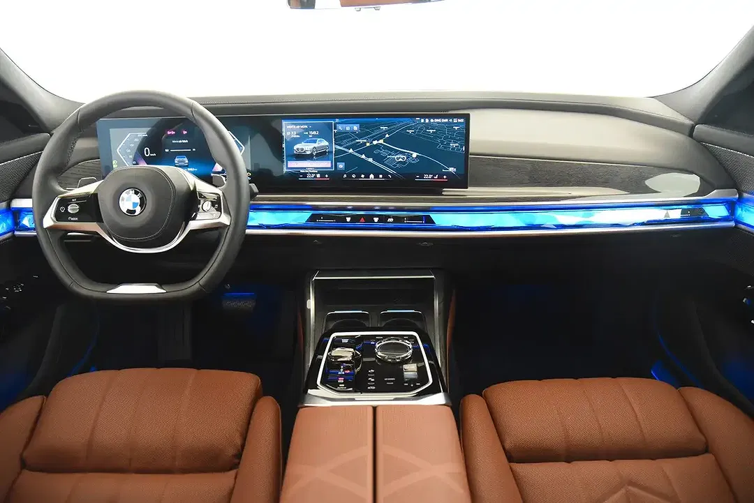 BMW 740 - Thumbnail 11