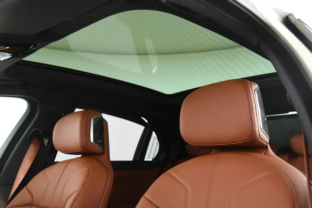 BMW 740 - Thumbnail 17