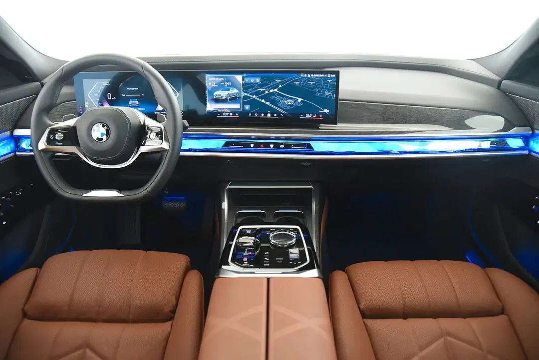 BMW 740 - Thumbnail 8