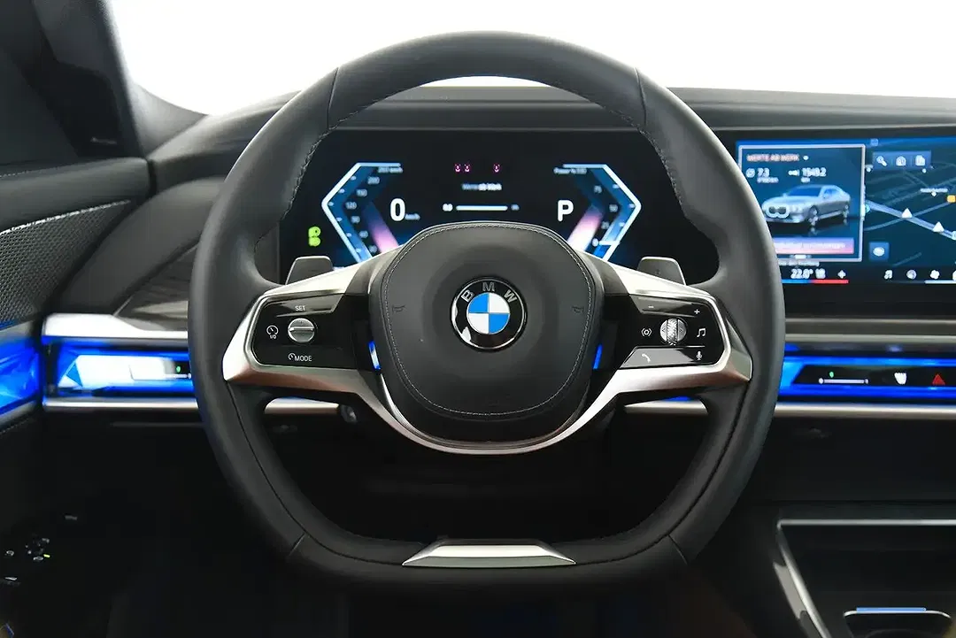 BMW 740 - Thumbnail 9