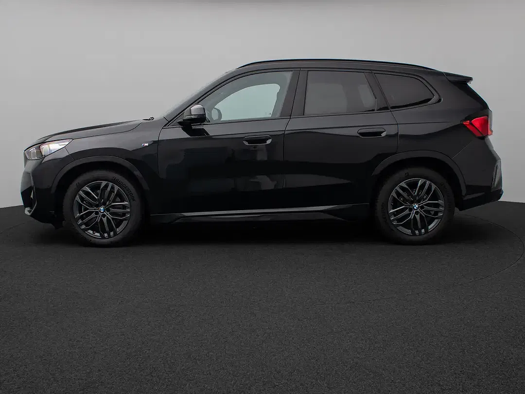 BMW X1 - Thumbnail 11