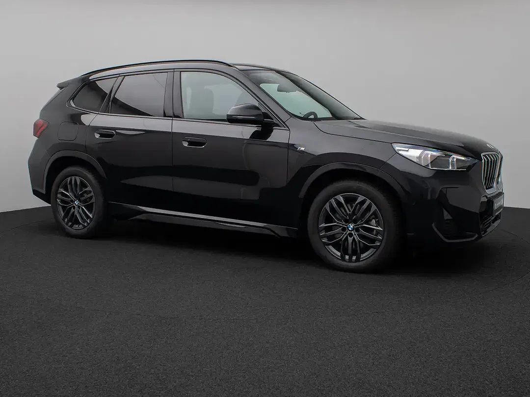 BMW X1 - Thumbnail 4
