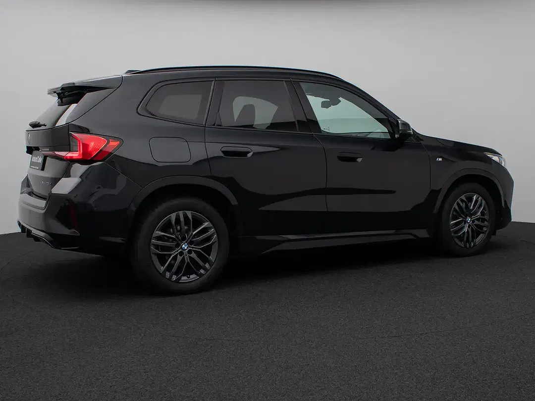BMW X1 - Thumbnail 6