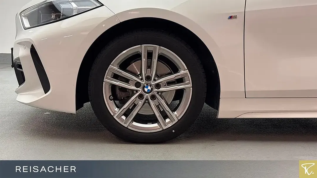 BMW 118 - Thumbnail 3