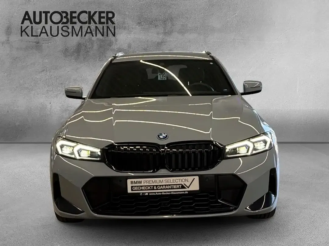 BMW 330 - Thumbnail 5