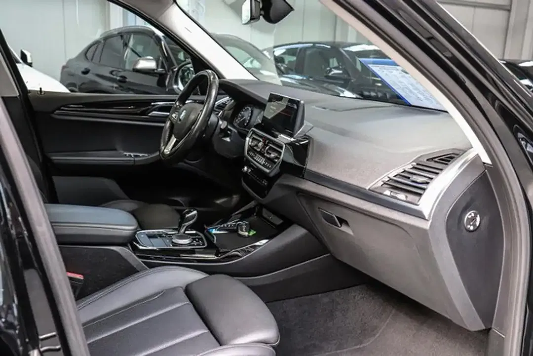 BMW X3 - Thumbnail 16