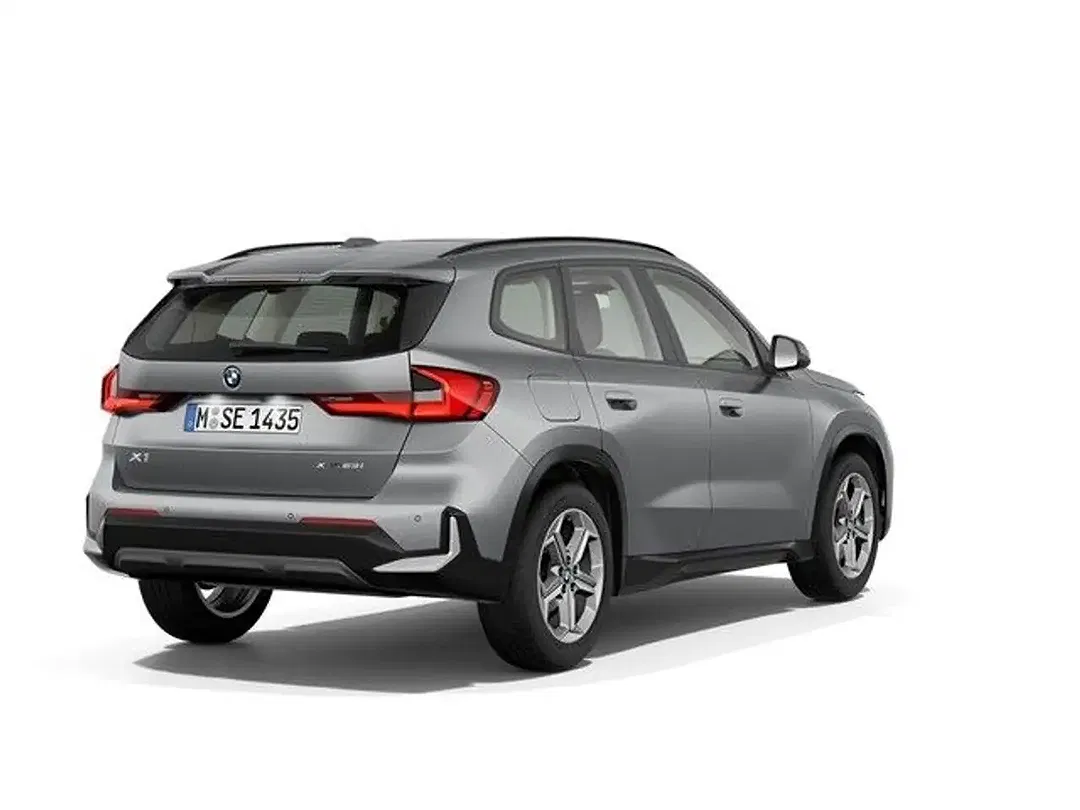BMW X1 - Thumbnail 3