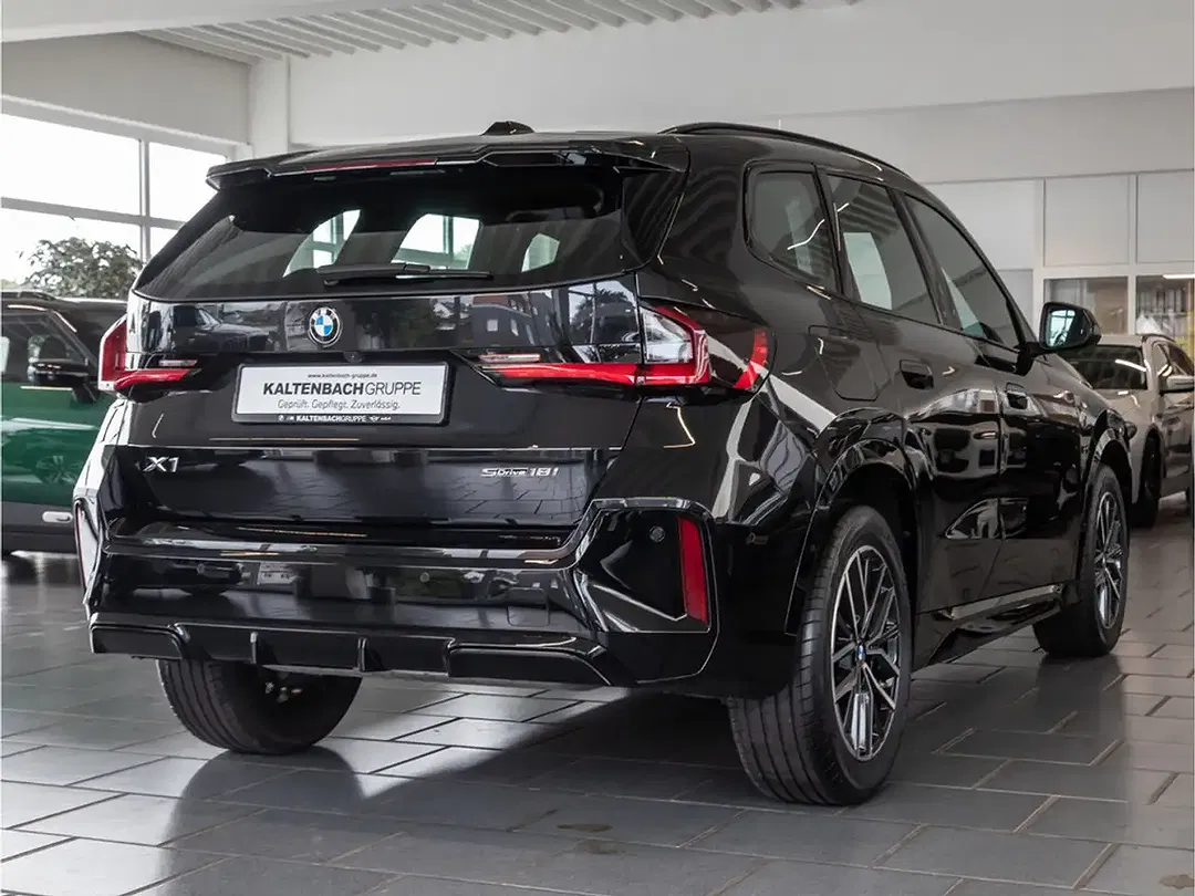 BMW X1 - Thumbnail 6