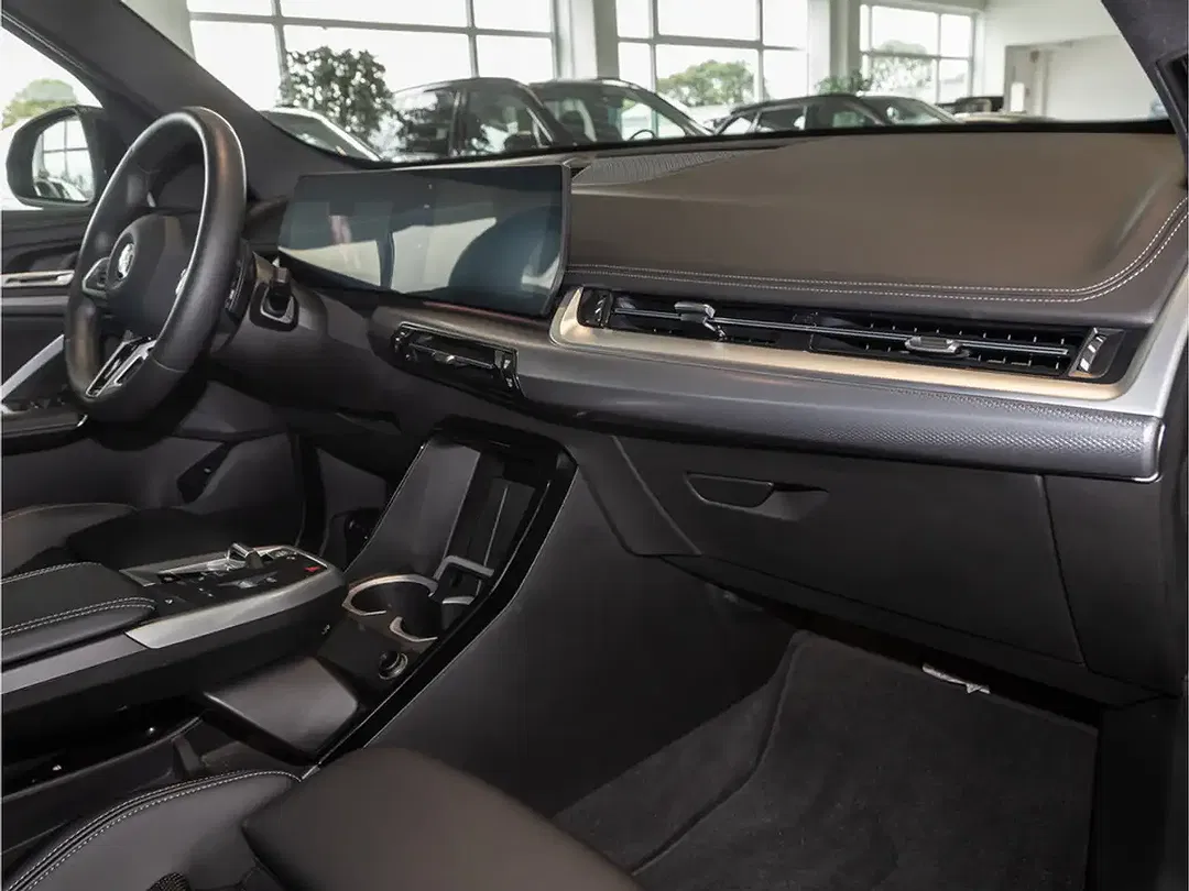 BMW X1 - Thumbnail 9