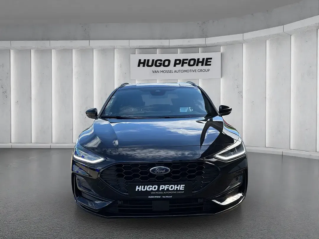 Ford Focus - Thumbnail 8