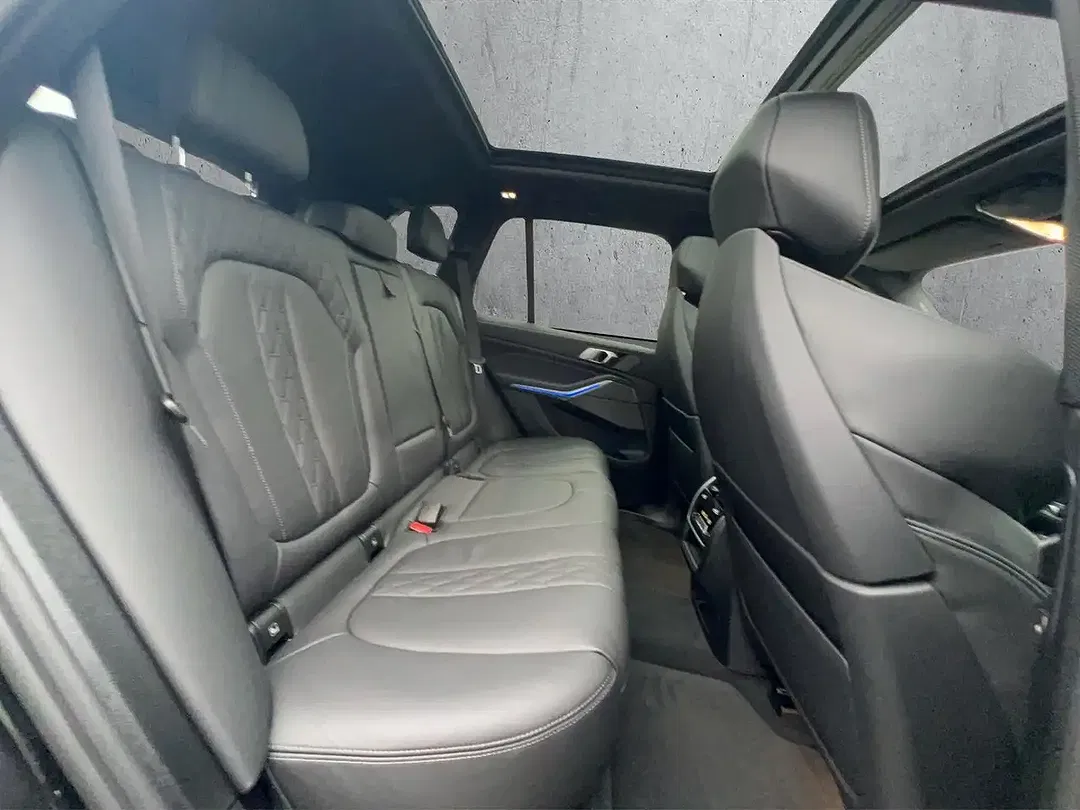 BMW X5 - Thumbnail 11