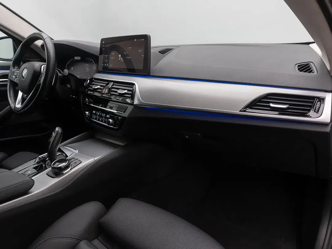 BMW 530 - Thumbnail 26