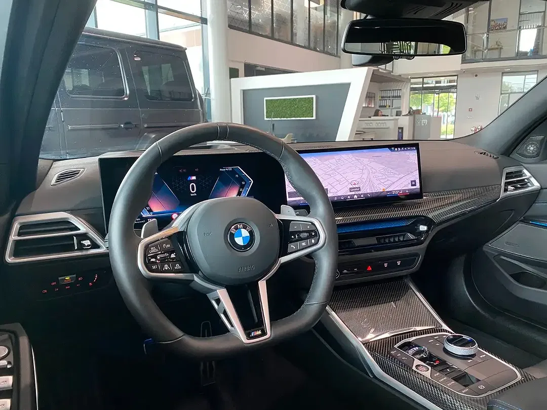 BMW 330 - Thumbnail 4