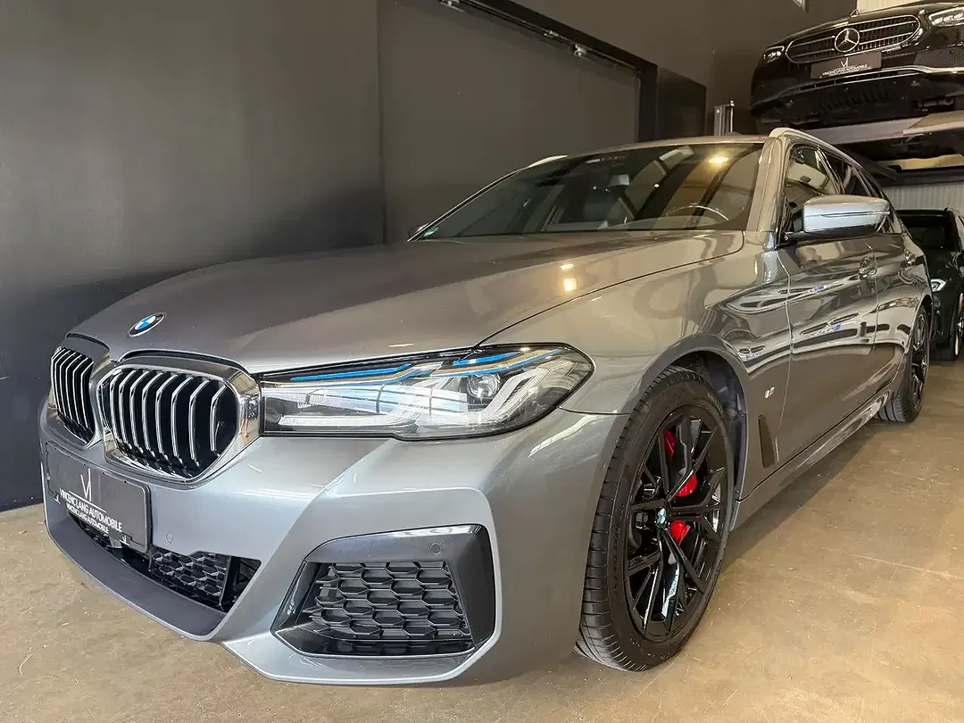 BMW 540 - Thumbnail 1