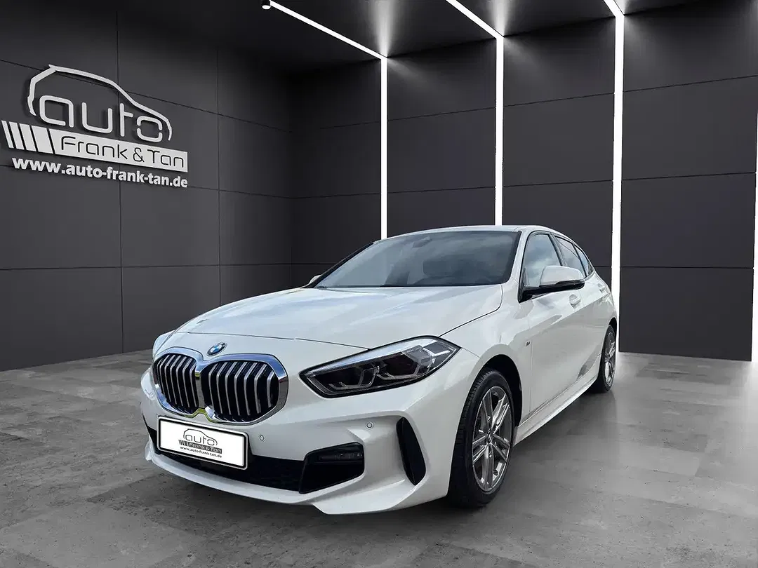 BMW 118 - Thumbnail 1