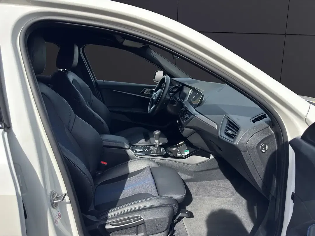 BMW 118 - Thumbnail 15