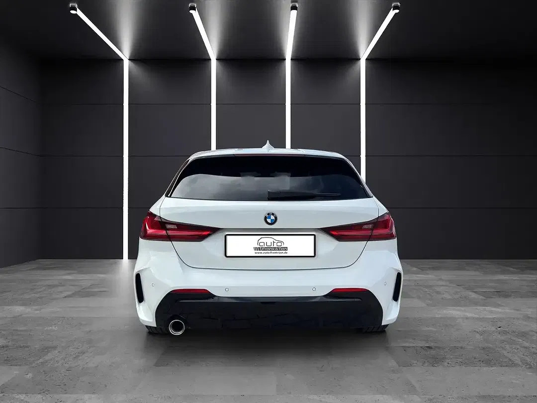 BMW 118 - Thumbnail 5