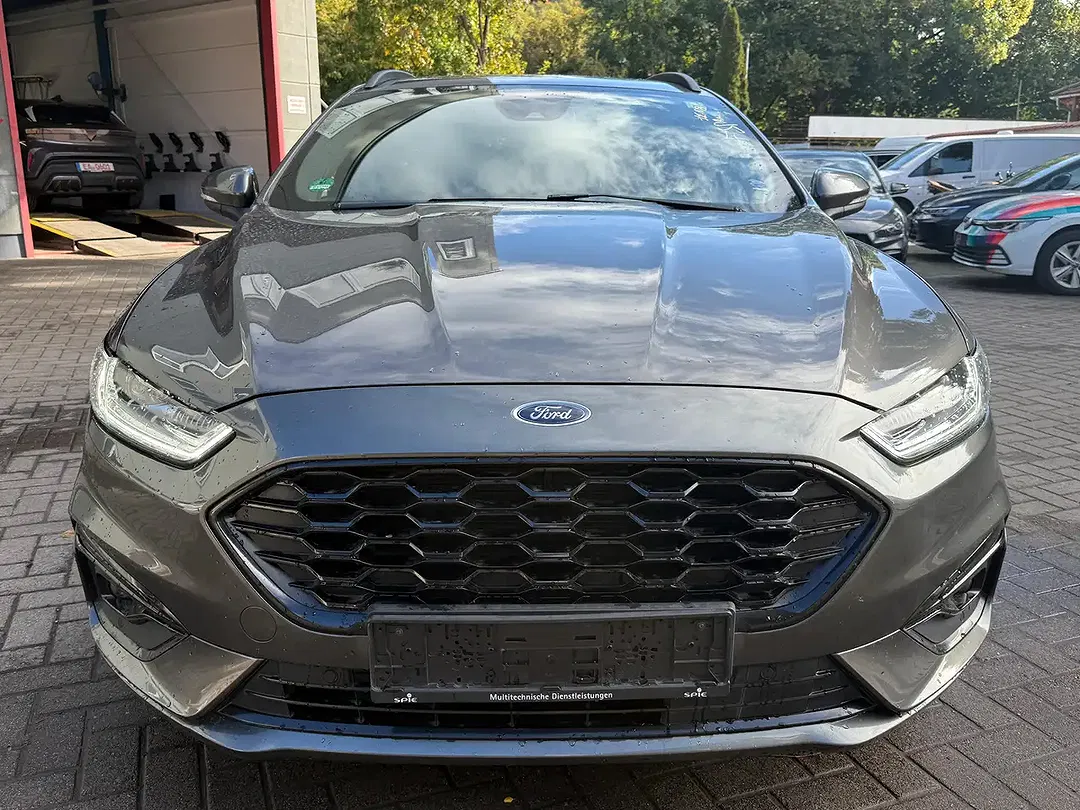 Ford Mondeo - Thumbnail 2
