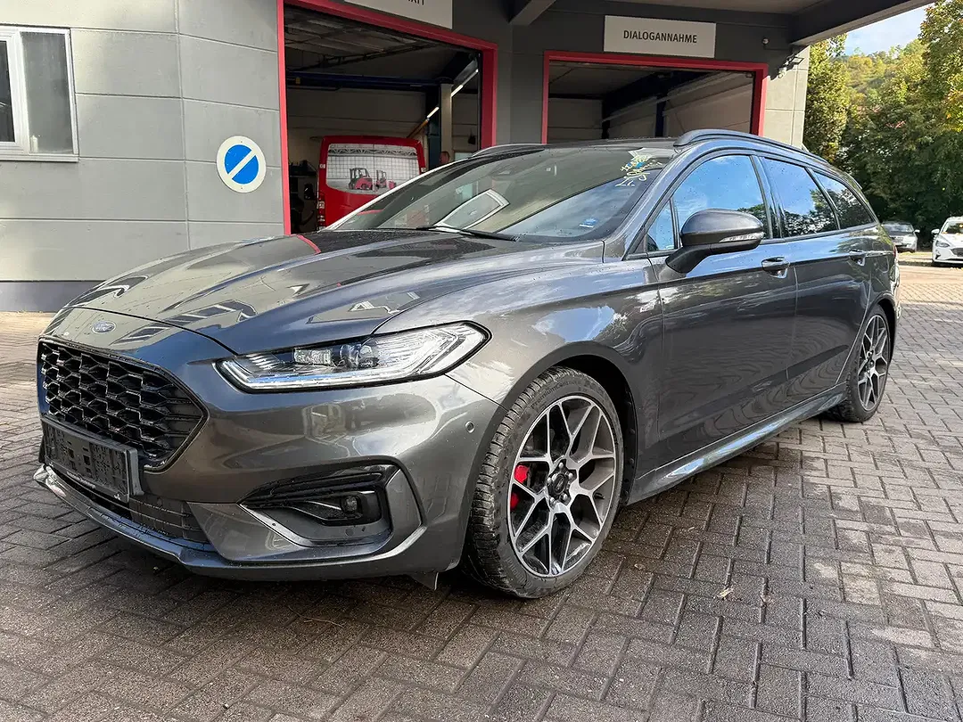 Ford Mondeo - Thumbnail 3
