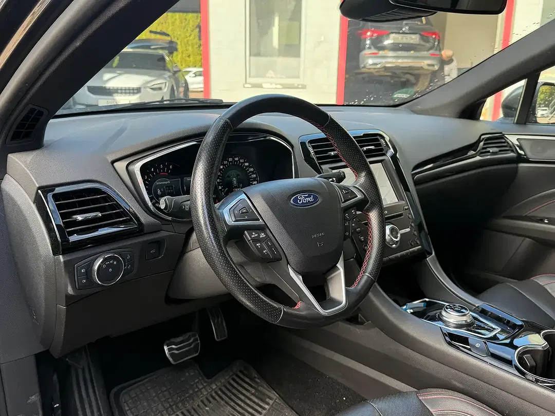Ford Mondeo - Thumbnail 8