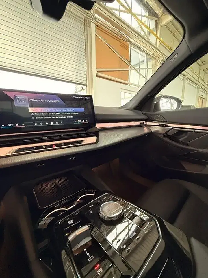 BMW 520 - Thumbnail 4