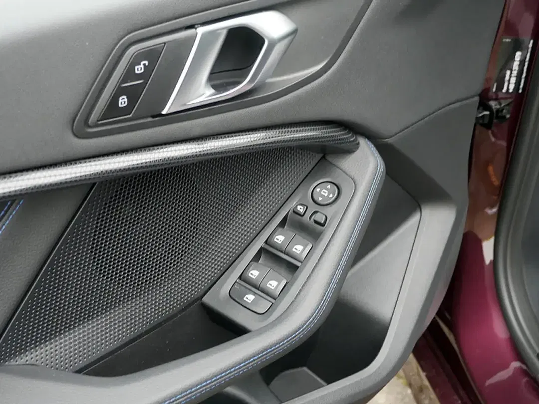 BMW 118 - Thumbnail 12