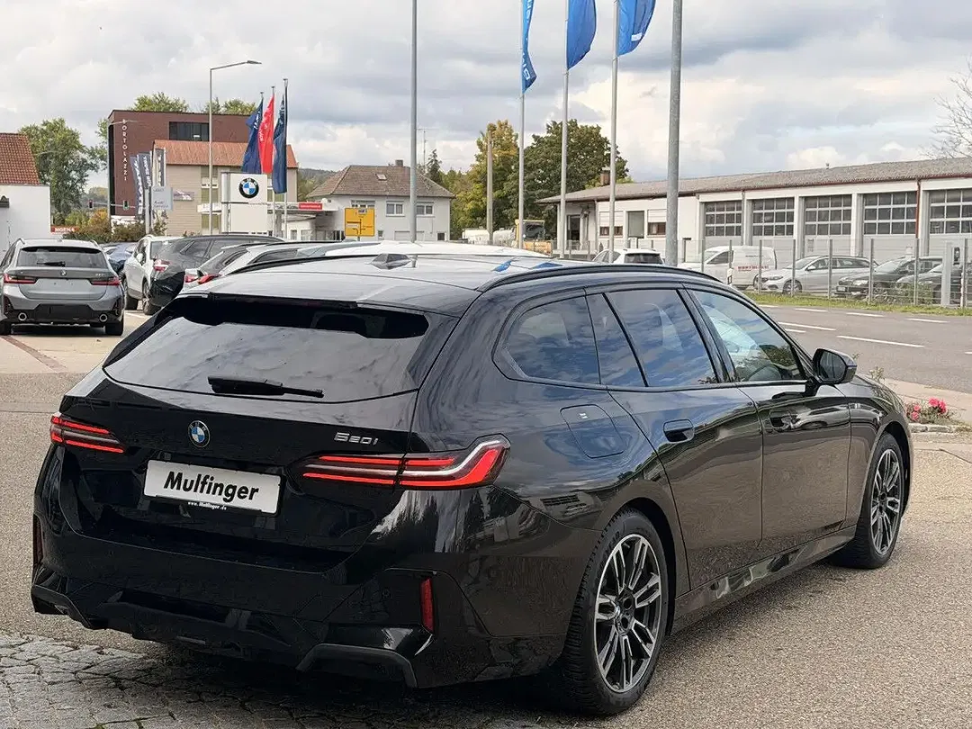 BMW 520 - Thumbnail 8