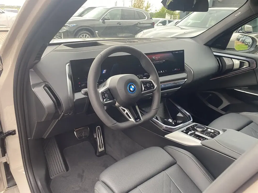 BMW X3 - Thumbnail 8