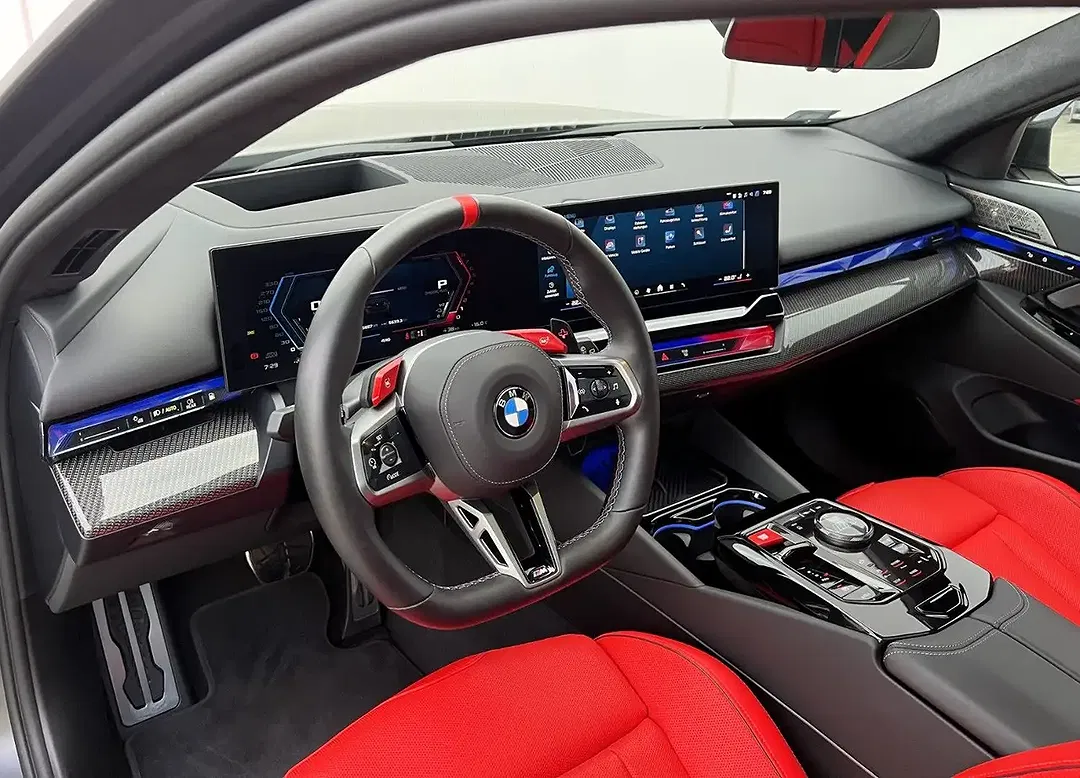 BMW M5 - Thumbnail 10