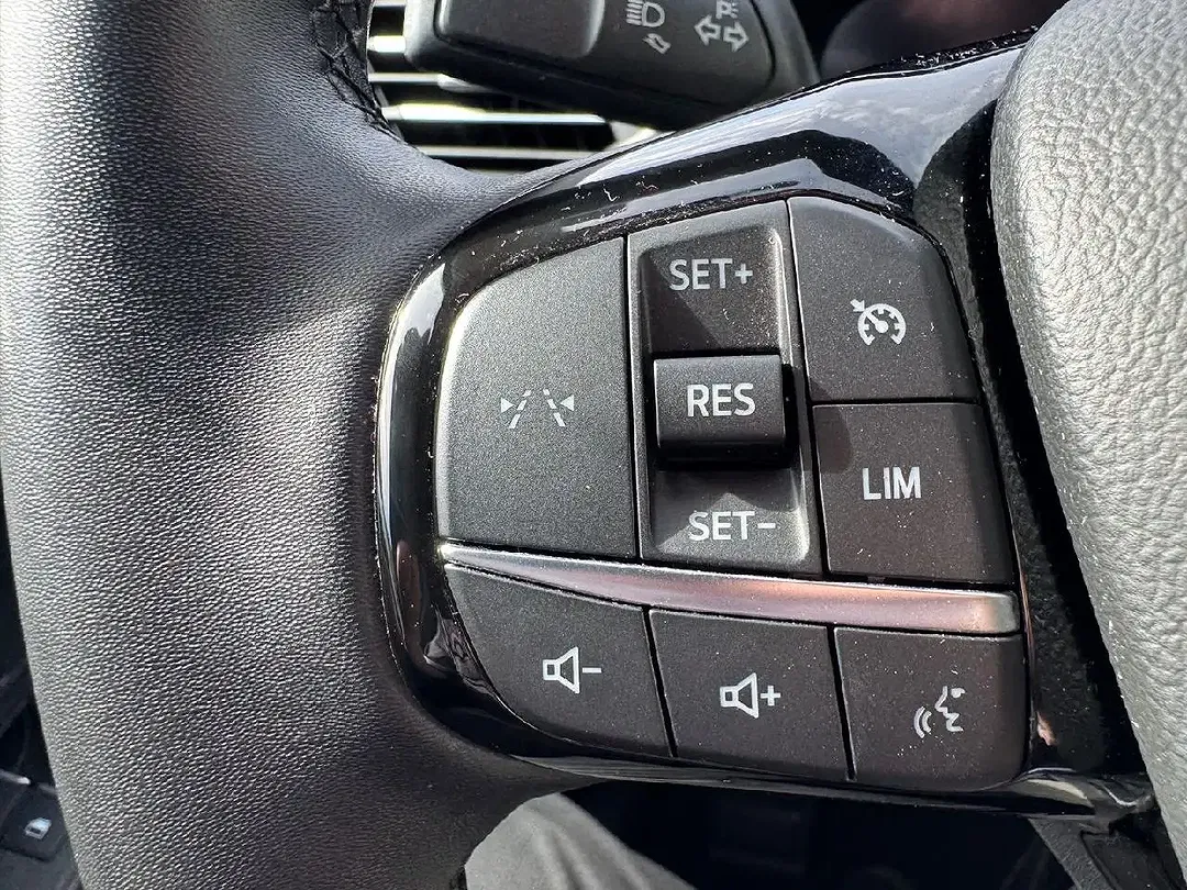 Ford Kuga - Thumbnail 11